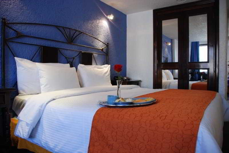 Hotel Emily Pachuca Ngoại thất bức ảnh