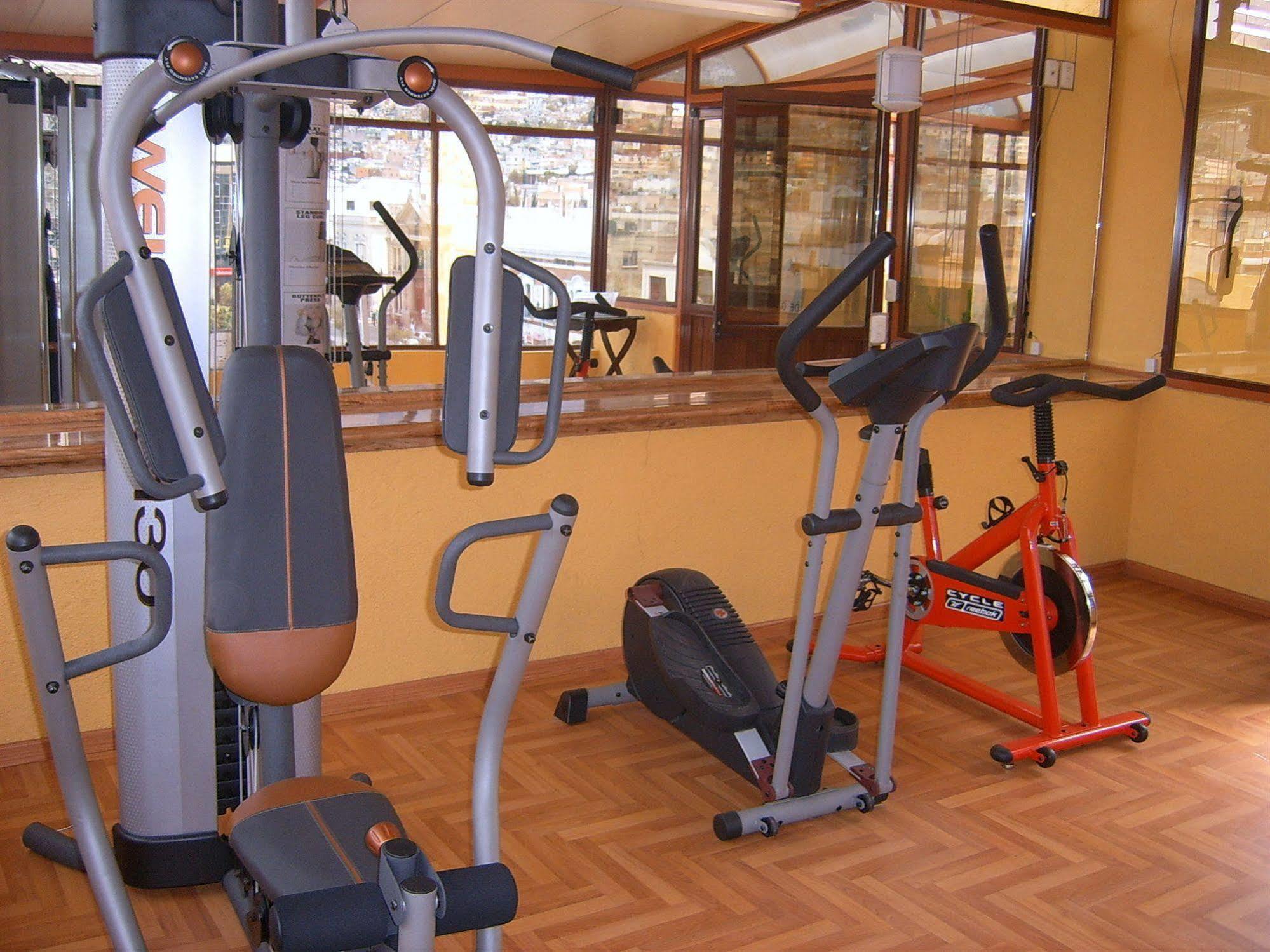 Hotel Emily Pachuca Ngoại thất bức ảnh