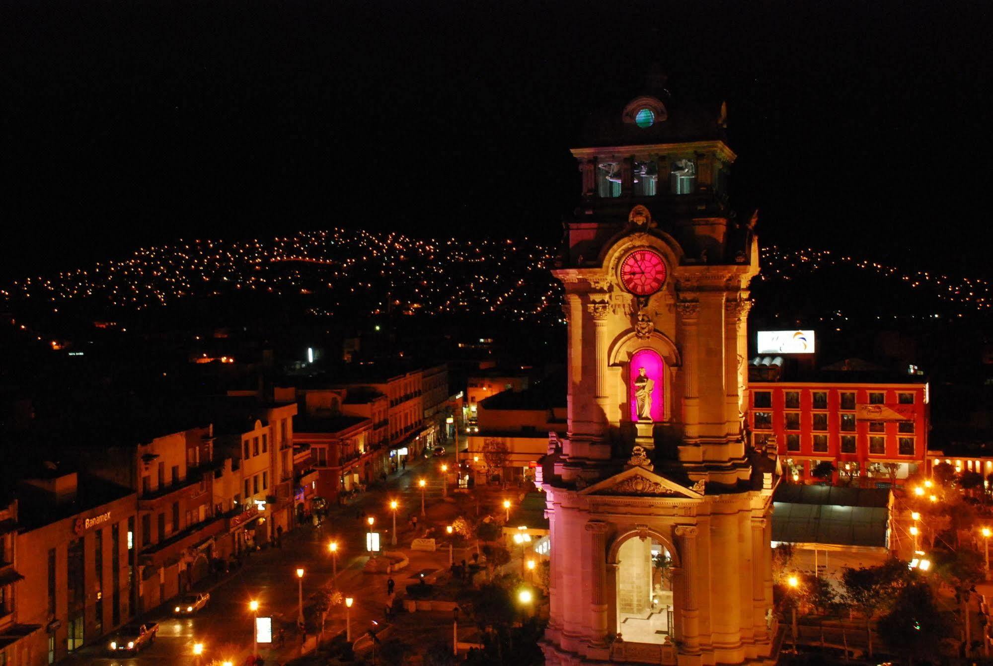 Hotel Emily Pachuca Ngoại thất bức ảnh