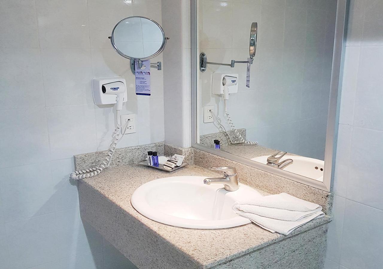 Hotel Emily Pachuca Ngoại thất bức ảnh